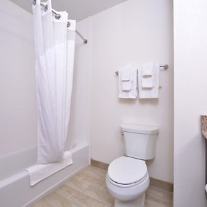 Queen Room Hearing Accessible